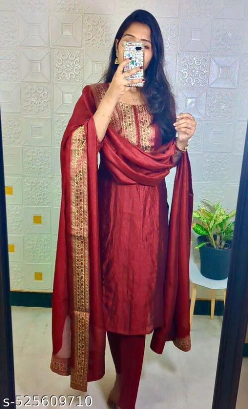 Kashvi Ensemble Kurtis